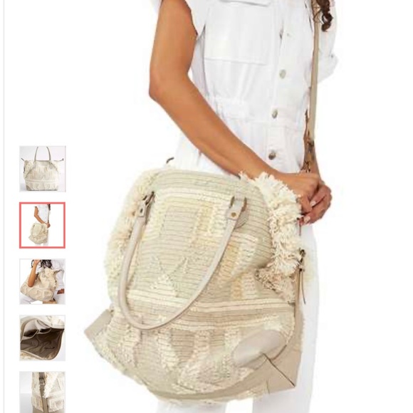 SOLD - ⭐️ HOST PICK!⭐️ Free People Weekender Getaway Tote in shade Ivory Coast - Picture 2 of 10